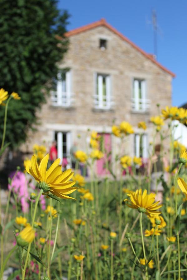 Les Cremades Bed and Breakfast Langogne Buitenkant foto