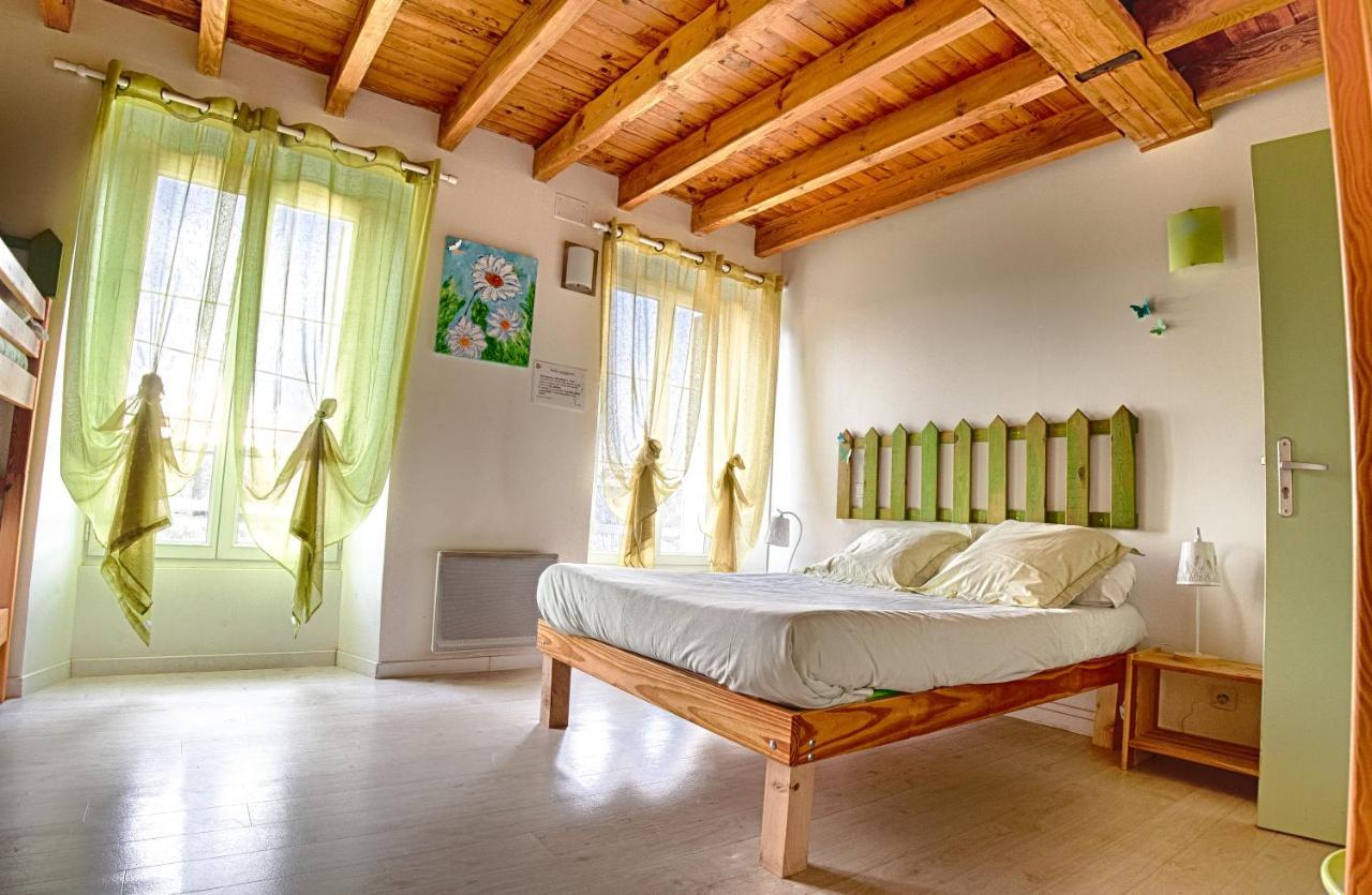 Les Cremades Bed and Breakfast Langogne Buitenkant foto